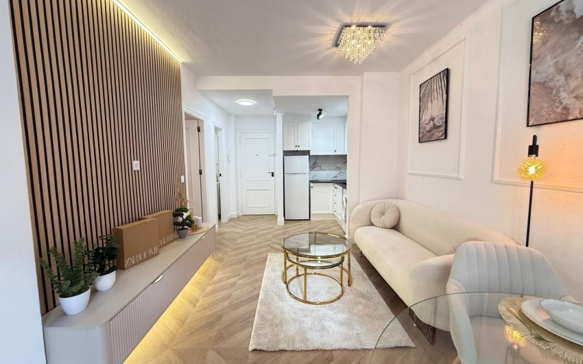Herverkoop - Apartment -
Torrevieja - PARQUE DE LAS NACIONES
