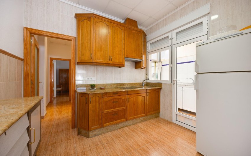 Herverkoop - Apartment -
Torrevieja - Paseo Maritimo