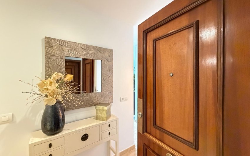 Herverkoop - Apartment -
Torrevieja - Paseo Maritimo