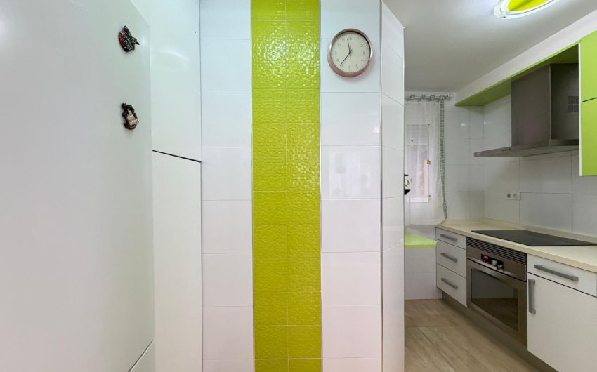 Herverkoop - Apartment -
Torrevieja - Paseo Maritimo