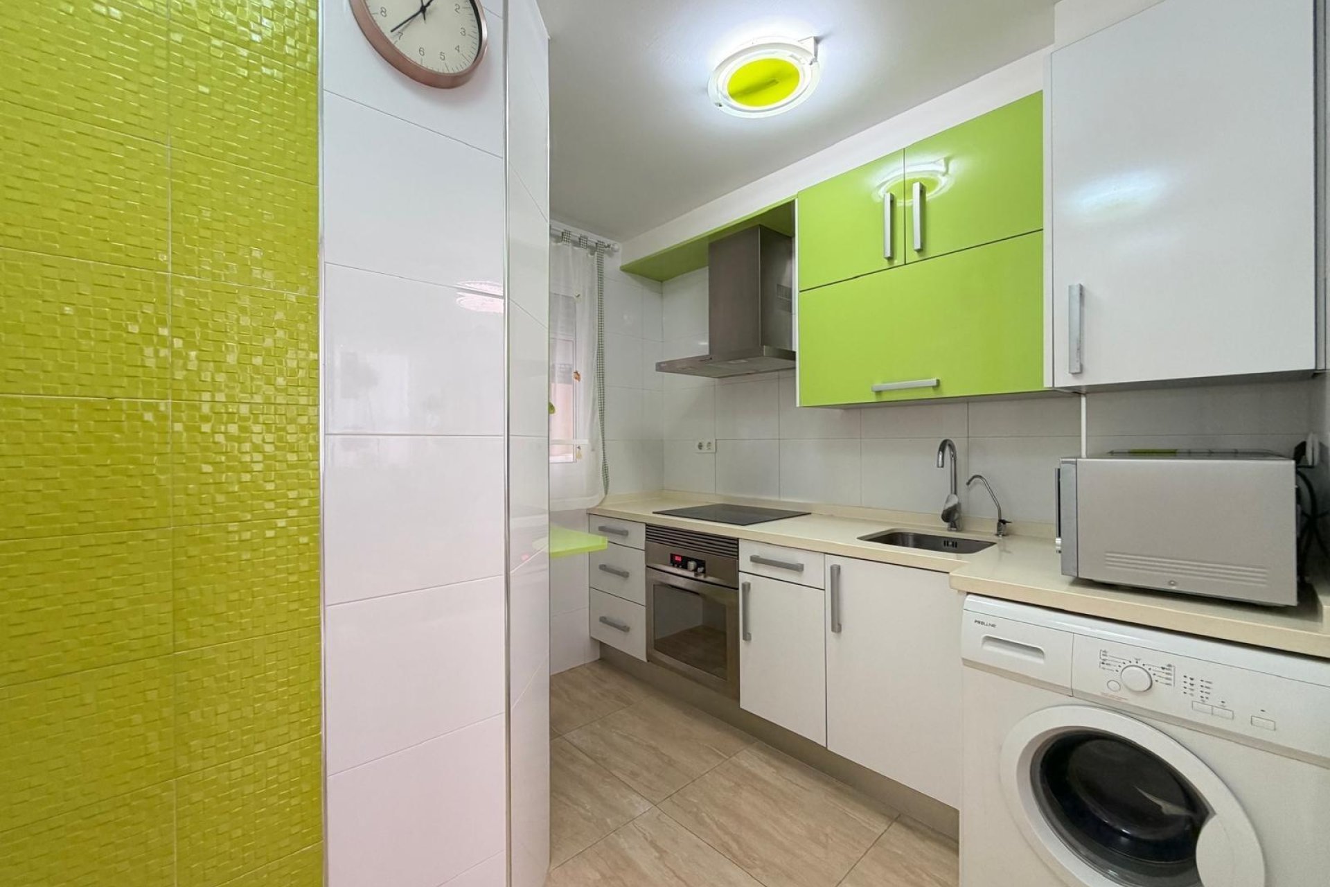 Herverkoop - Apartment -
Torrevieja - Paseo Maritimo