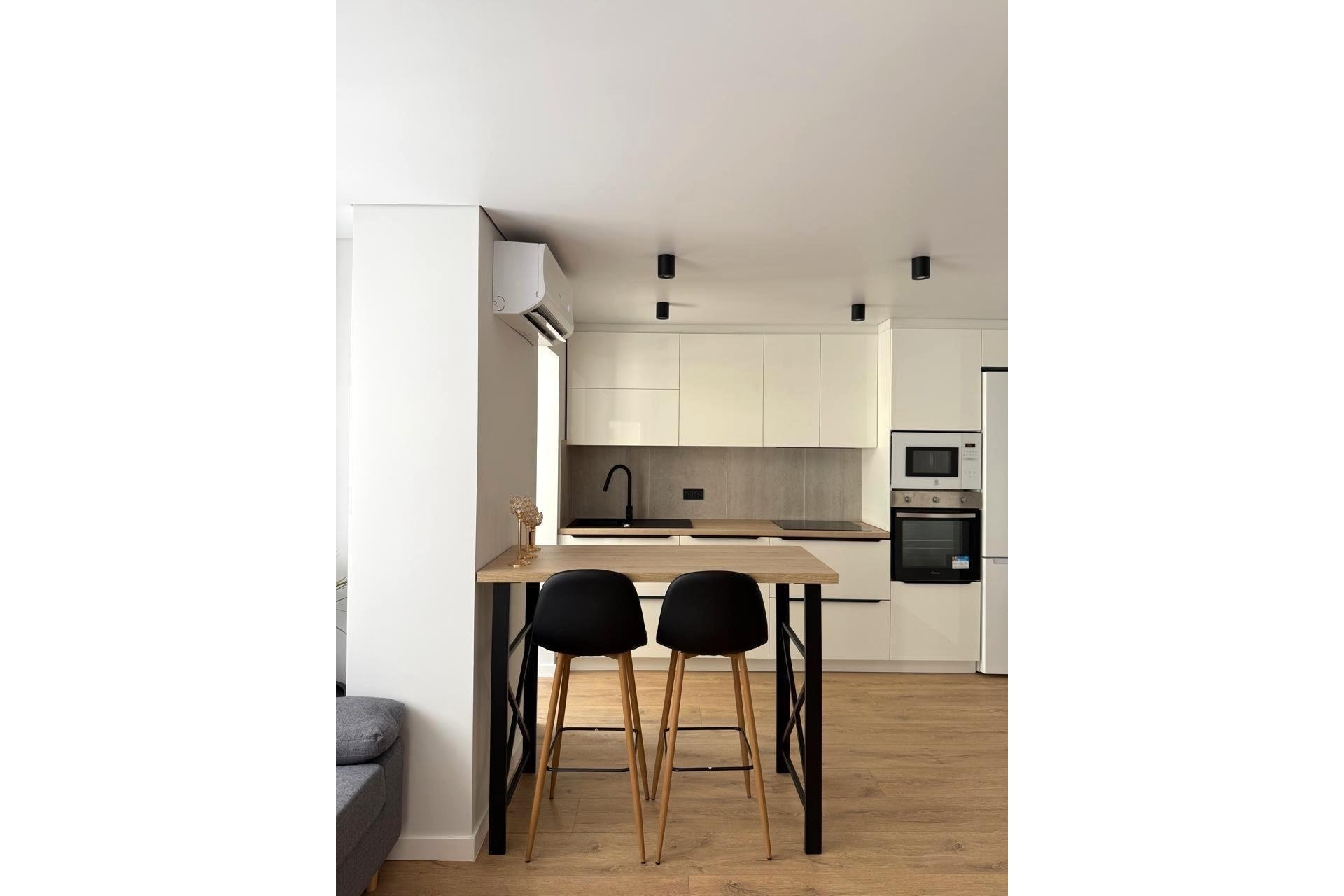 Herverkoop - Apartment -
Torrevieja - Paseo Maritimo