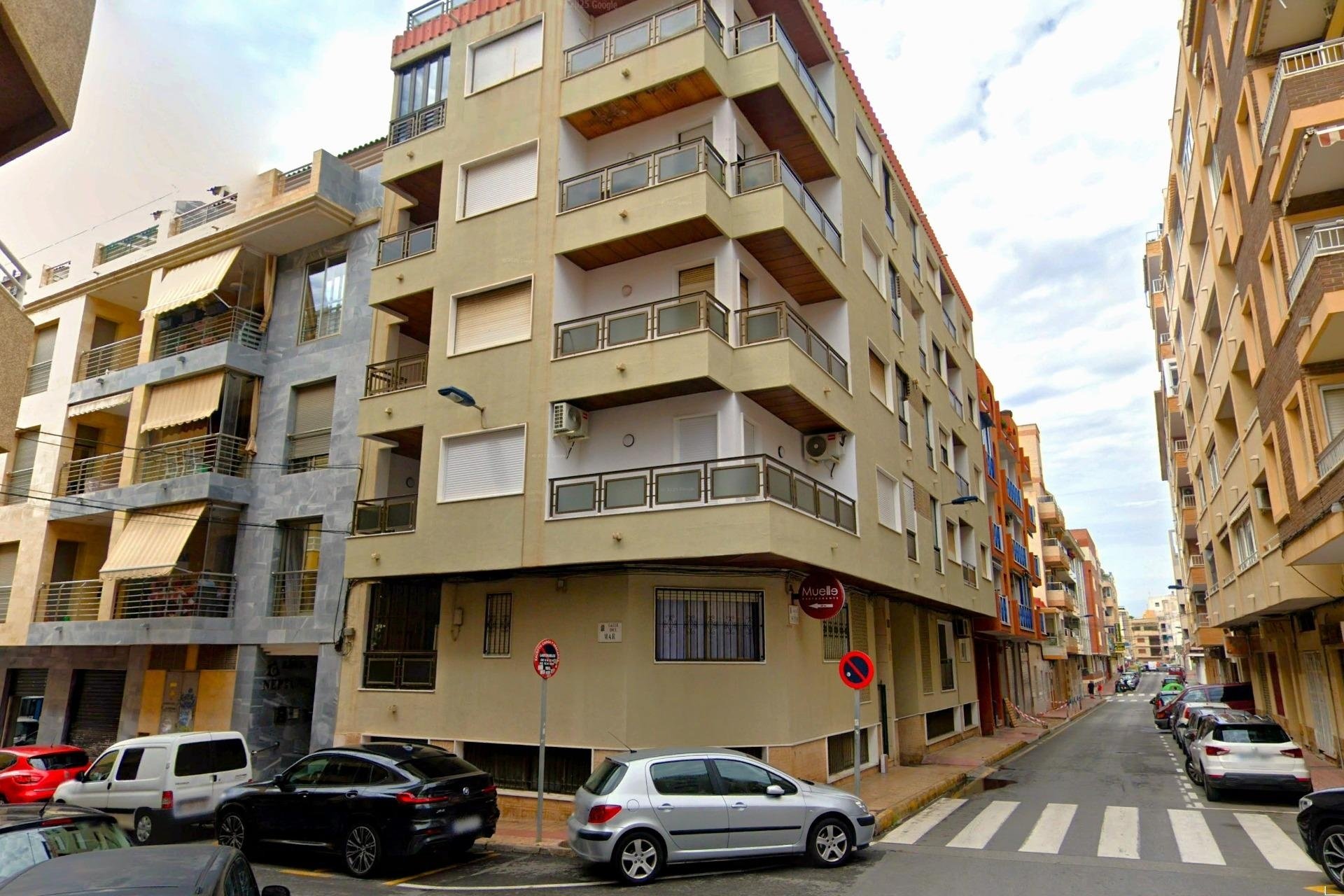 Herverkoop - Apartment -
Torrevieja - Paseo Maritimo