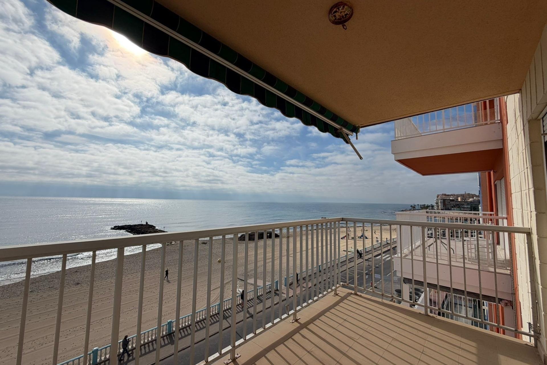 Herverkoop - Apartment -
Torrevieja - Playa de los Locos