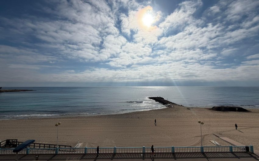 Herverkoop - Apartment -
Torrevieja - Playa de los Locos
