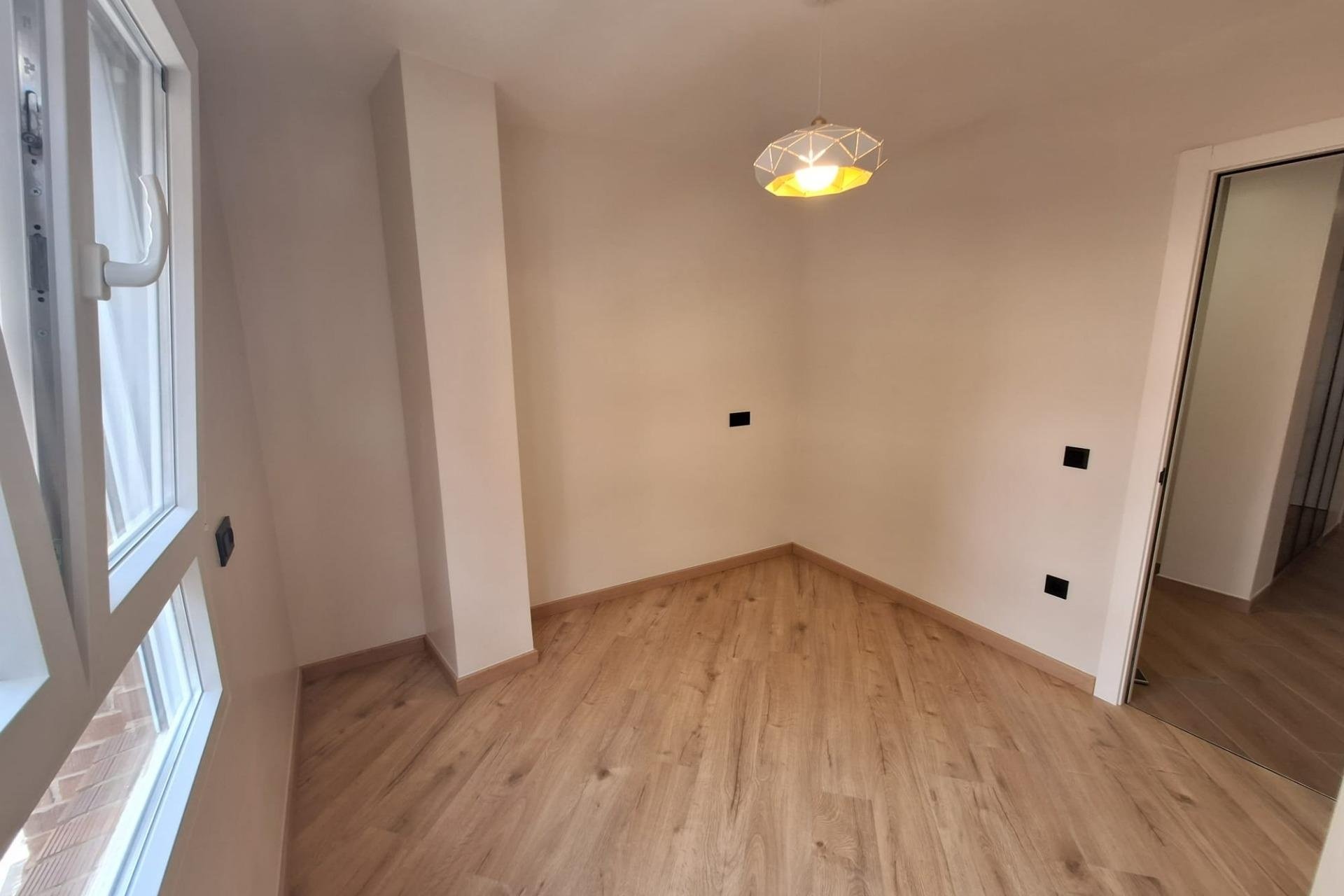 Herverkoop - Apartment -
Torrevieja - Playa de los Locos