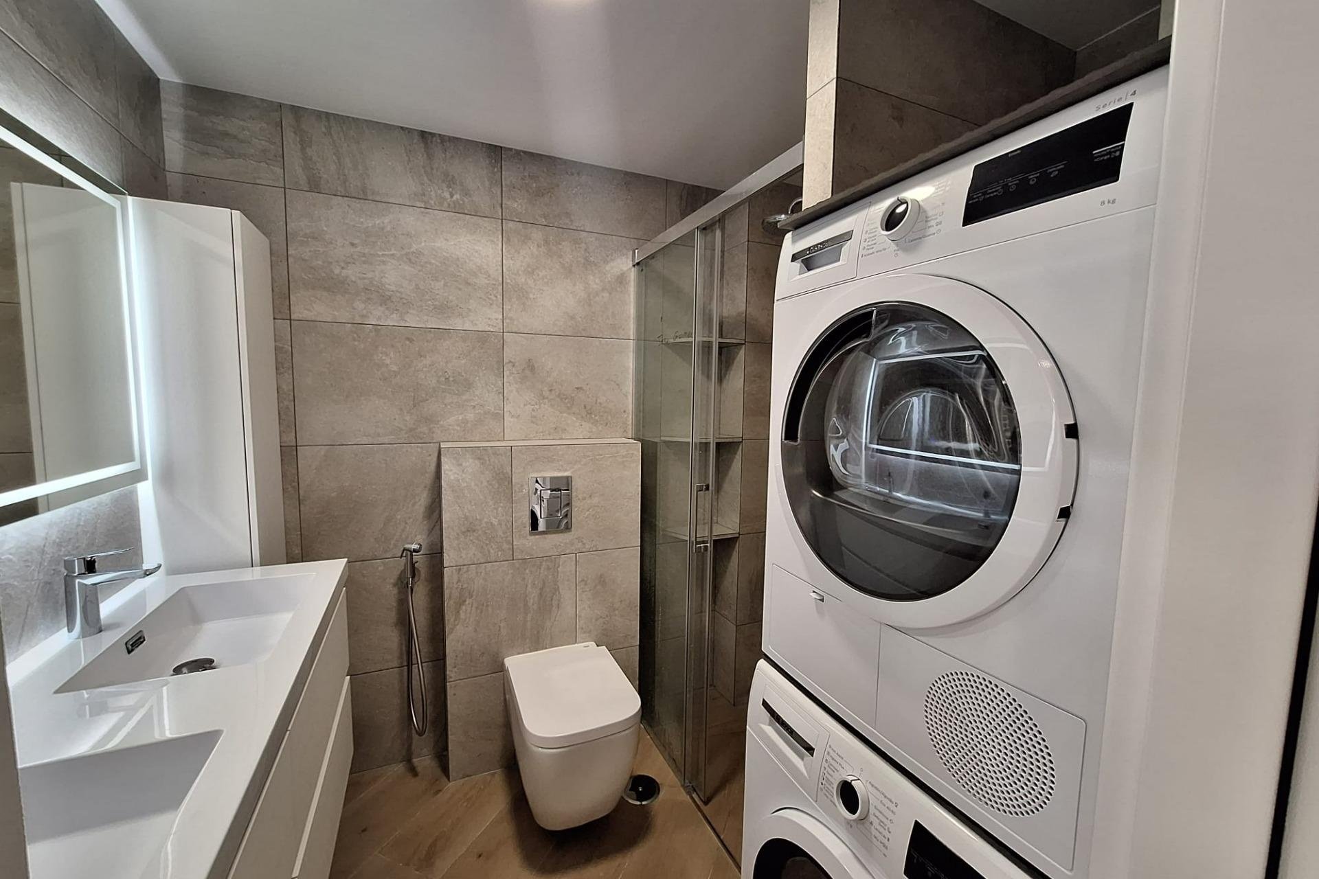 Herverkoop - Apartment -
Torrevieja - Playa de los Locos