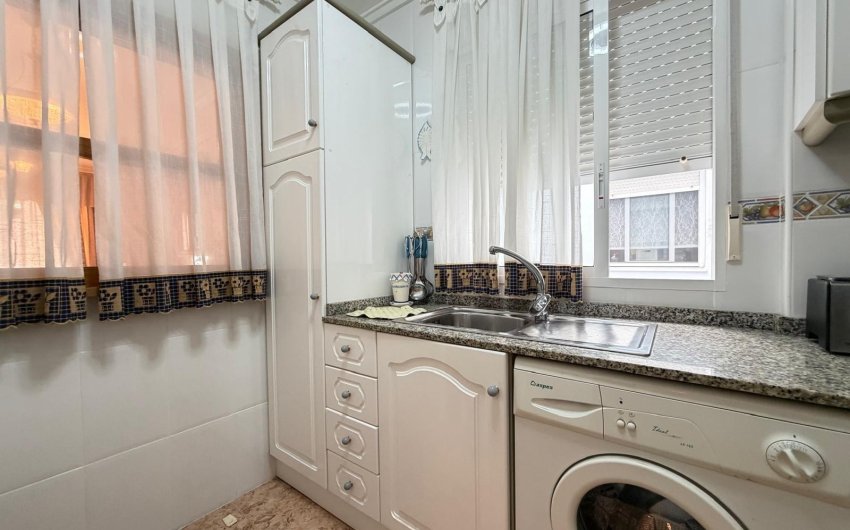 Herverkoop - Apartment -
Torrevieja - Playa del Cura