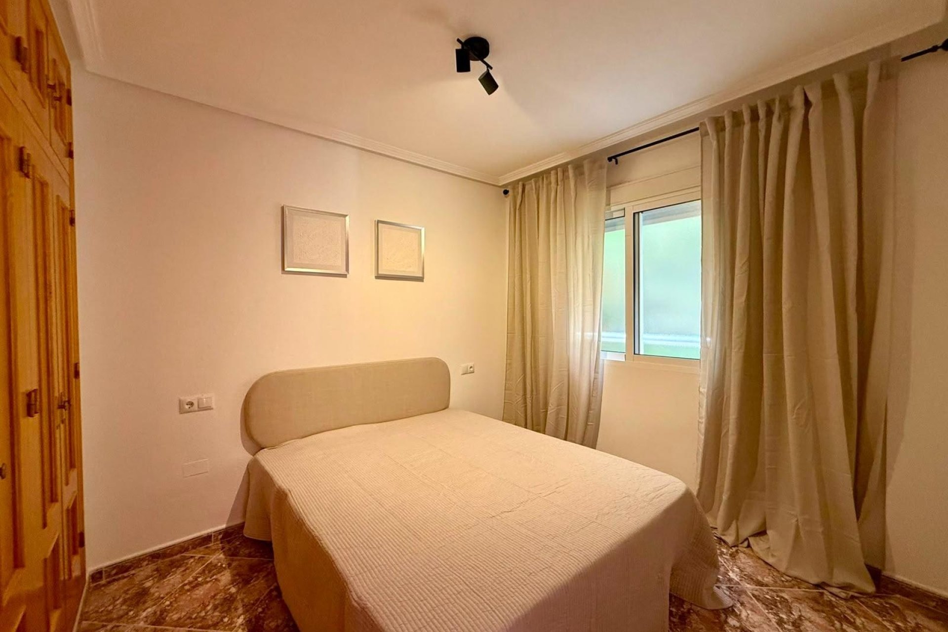 Herverkoop - Apartment -
Torrevieja - Playa del Cura