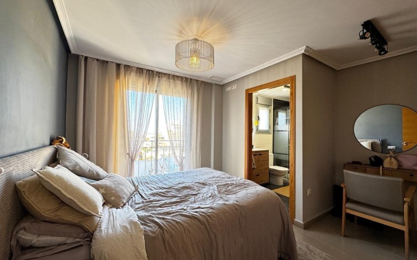 Herverkoop - Apartment -
Torrevieja - Playa del Cura