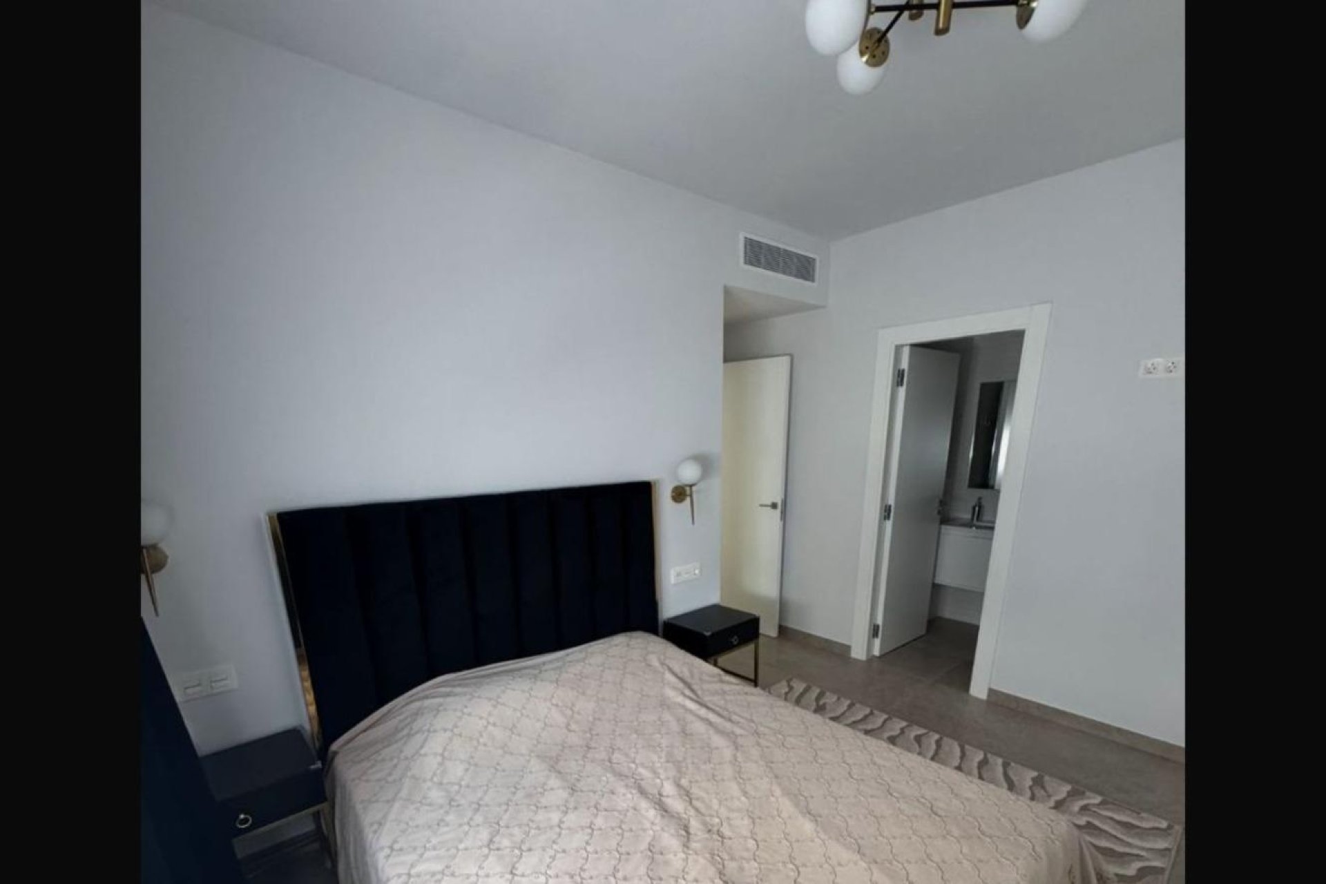 Herverkoop - Apartment -
Torrevieja - Playa del Cura