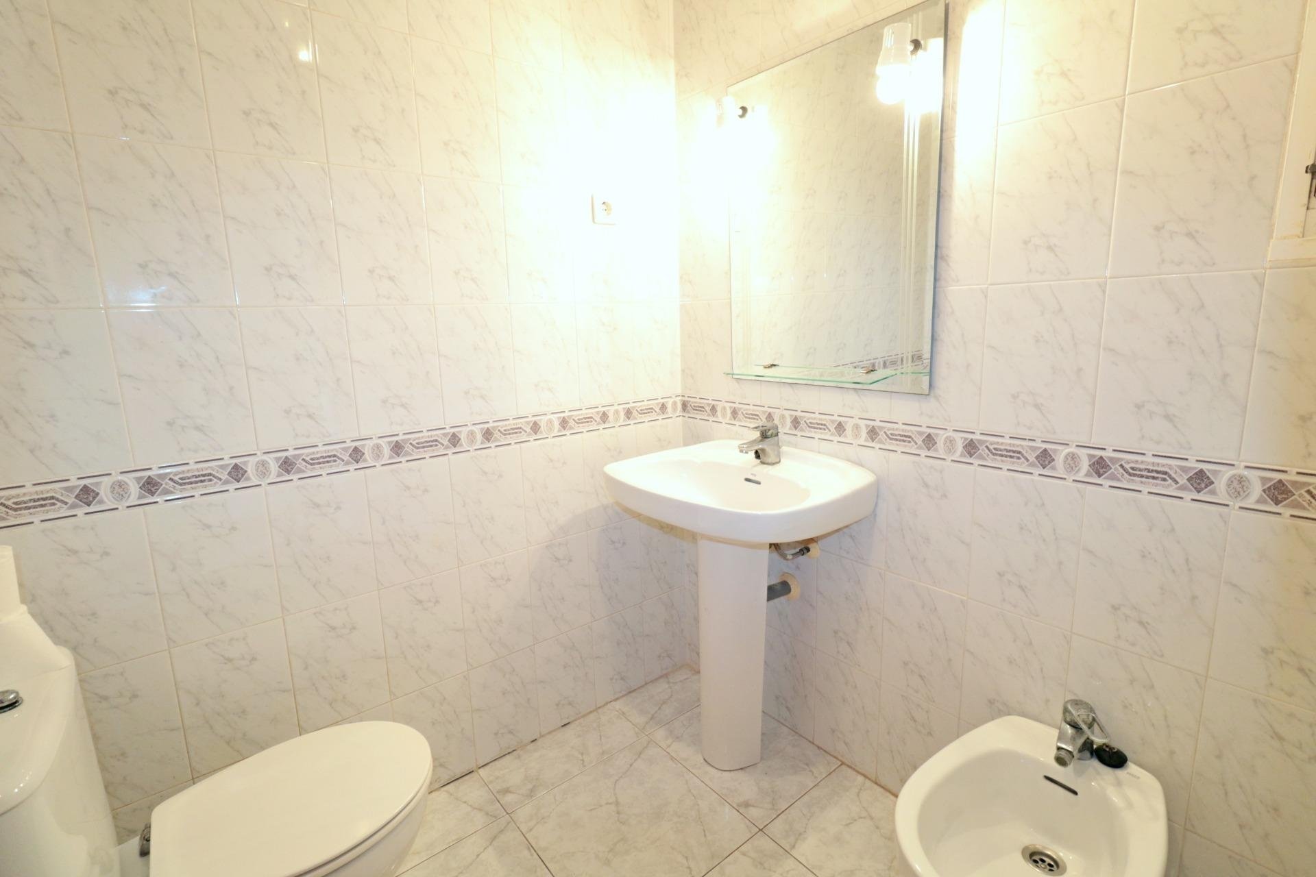 Herverkoop - Apartment -
Torrevieja - Playa del Cura
