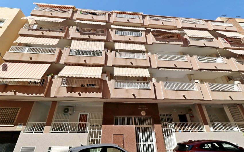 Herverkoop - Apartment -
Torrevieja - Playa del Cura