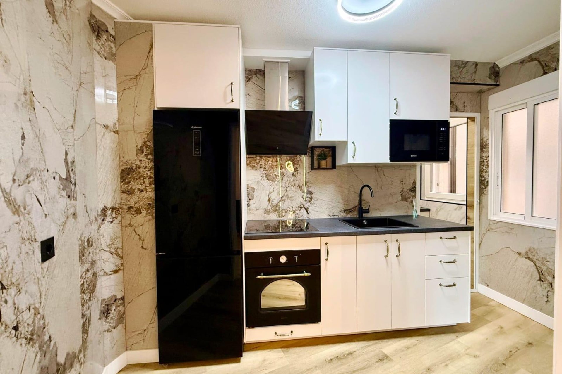 Herverkoop - Apartment -
Torrevieja - Playa del Cura