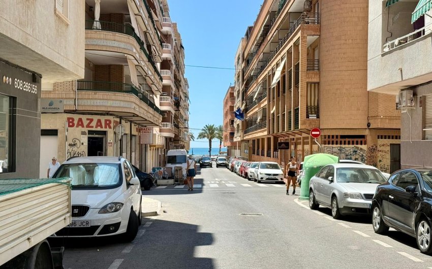 Herverkoop - Apartment -
Torrevieja - Playa del Cura