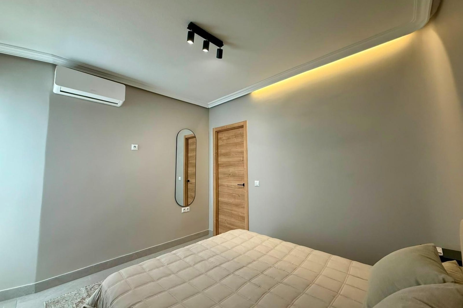 Herverkoop - Apartment -
Torrevieja - Playa del Cura