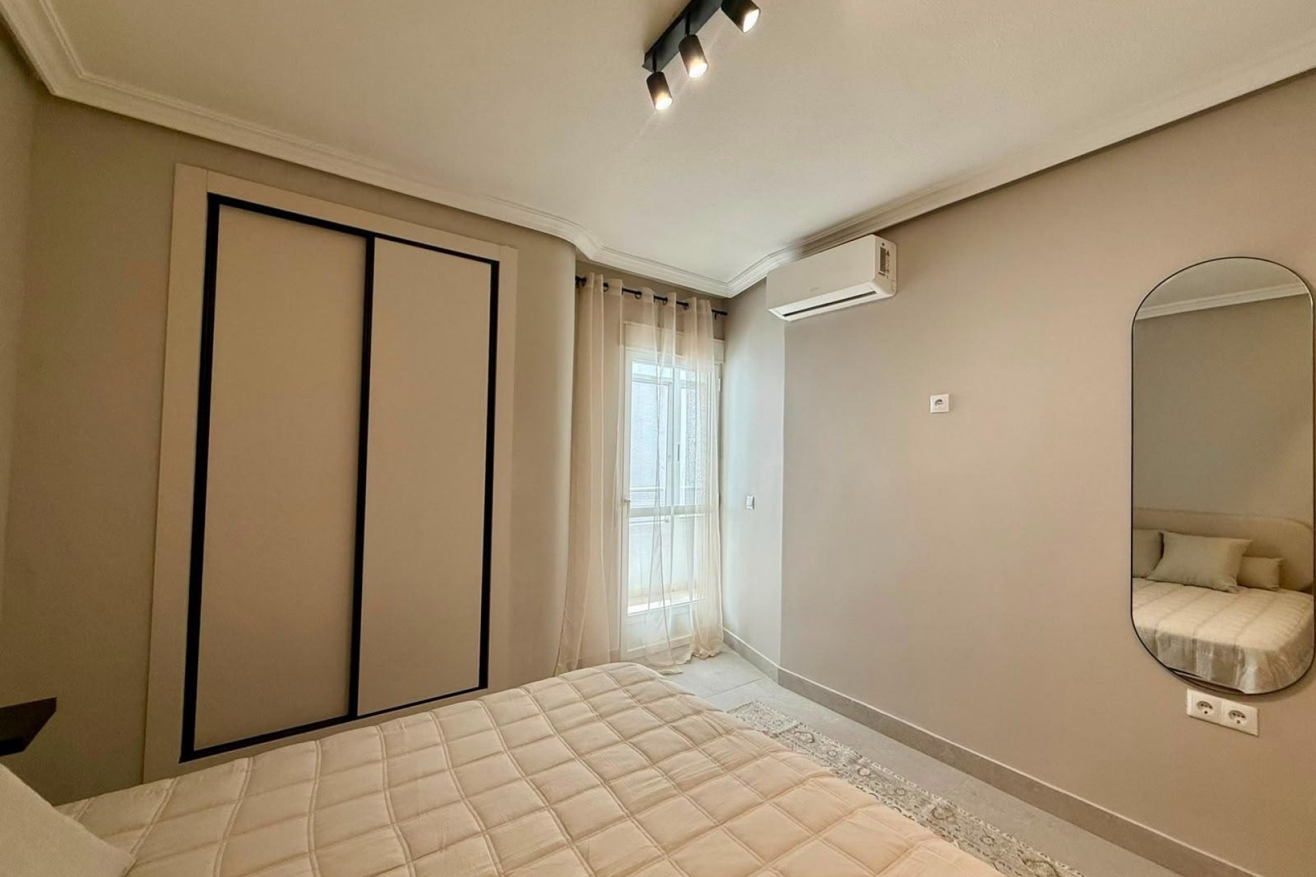 Herverkoop - Apartment -
Torrevieja - Playa del Cura