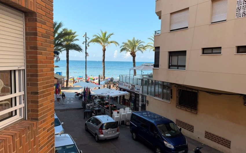Herverkoop - Apartment -
Torrevieja - Playa del Cura