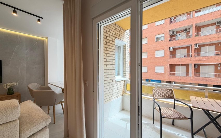 Herverkoop - Apartment -
Torrevieja - Playa del Cura