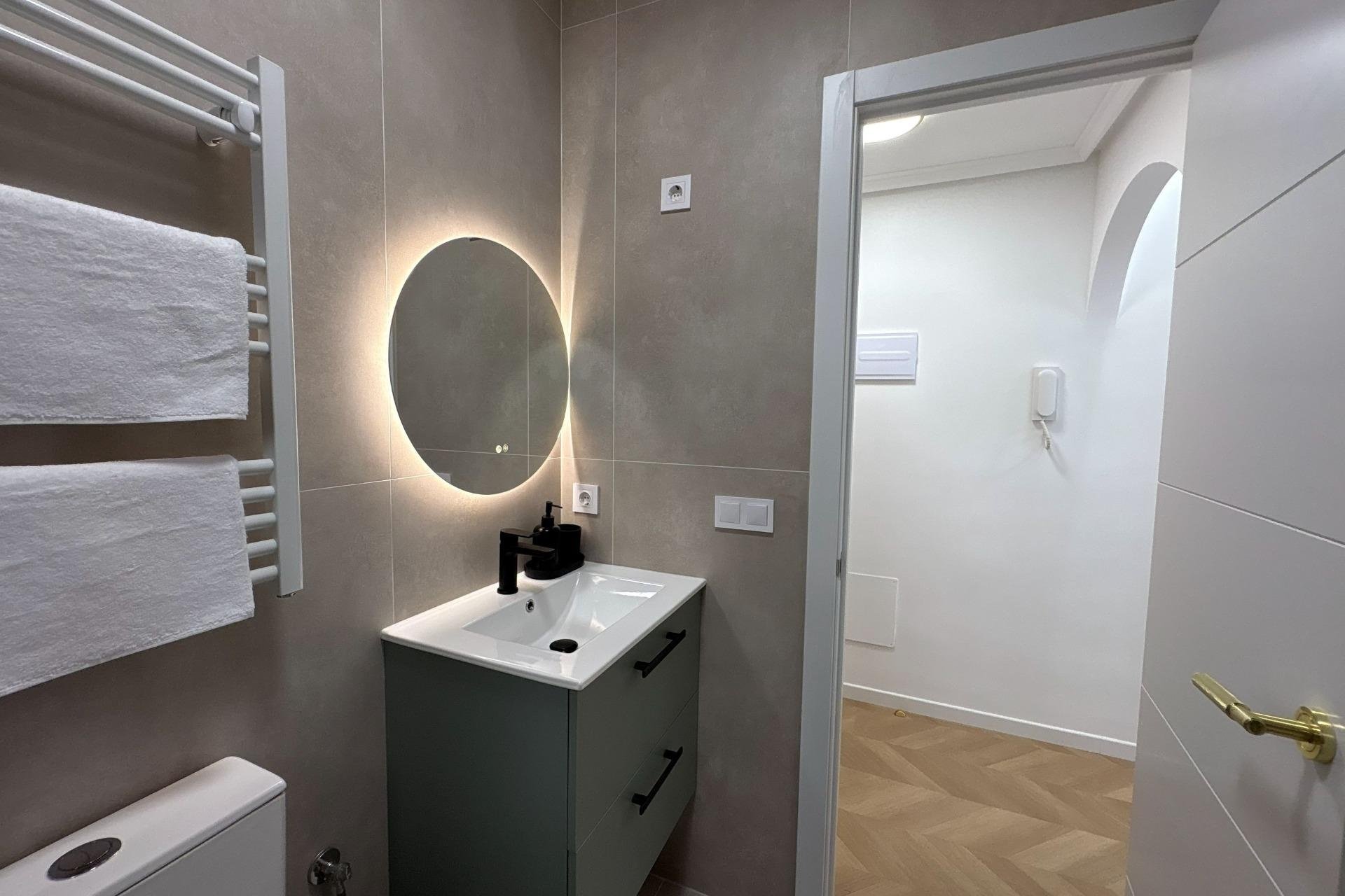 Herverkoop - Apartment -
Torrevieja - Playa del Cura