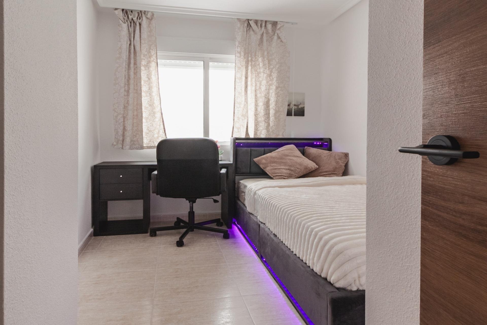 Herverkoop - Apartment -
Torrevieja - Playa del Cura