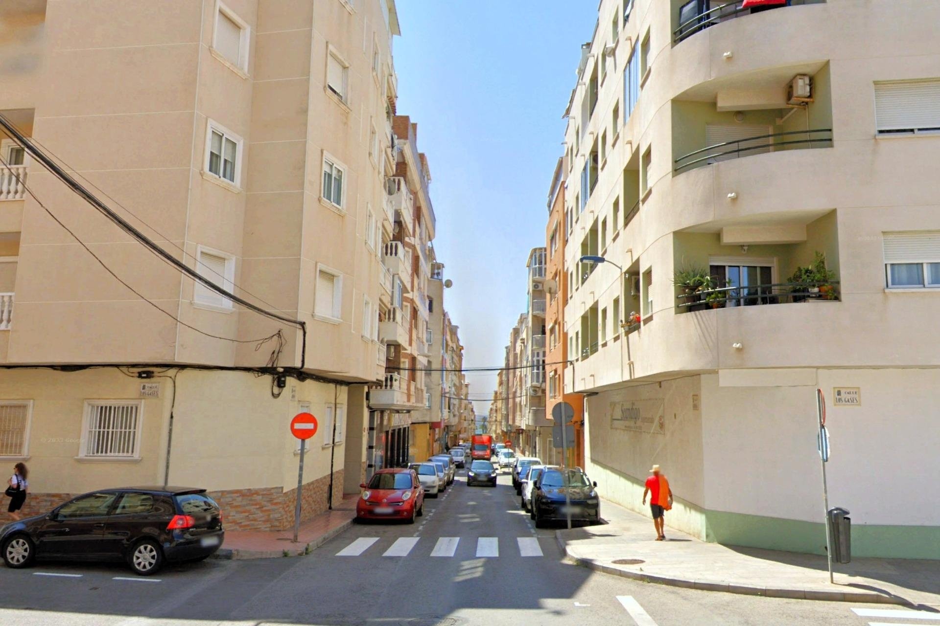 Herverkoop - Apartment -
Torrevieja - Playa del Cura