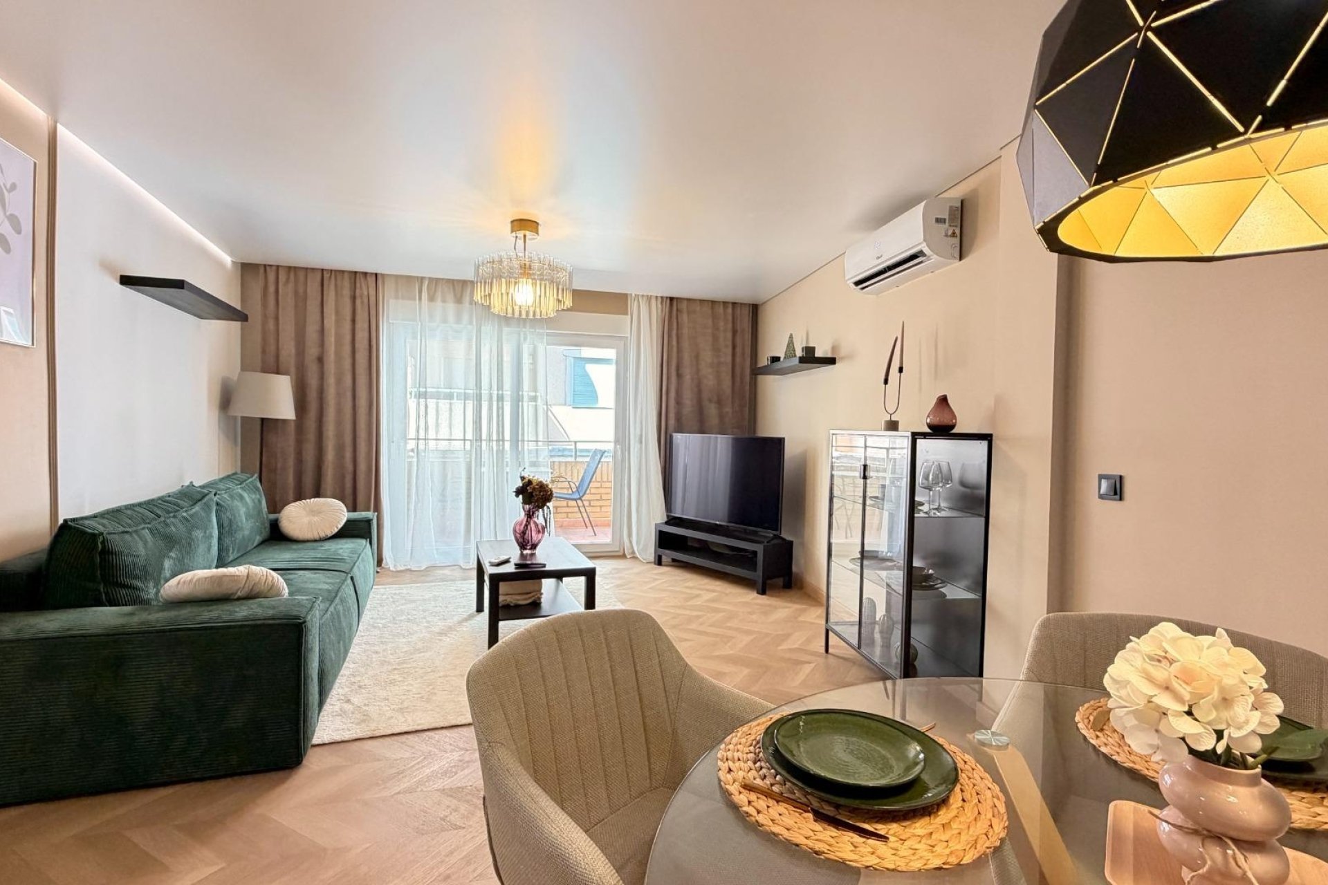Herverkoop - Apartment -
Torrevieja - Playa del Cura