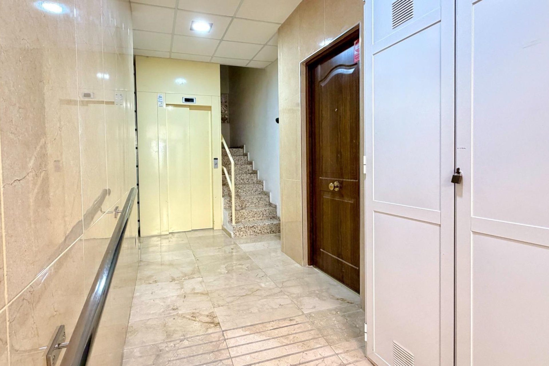 Herverkoop - Apartment -
Torrevieja - Playa del Cura