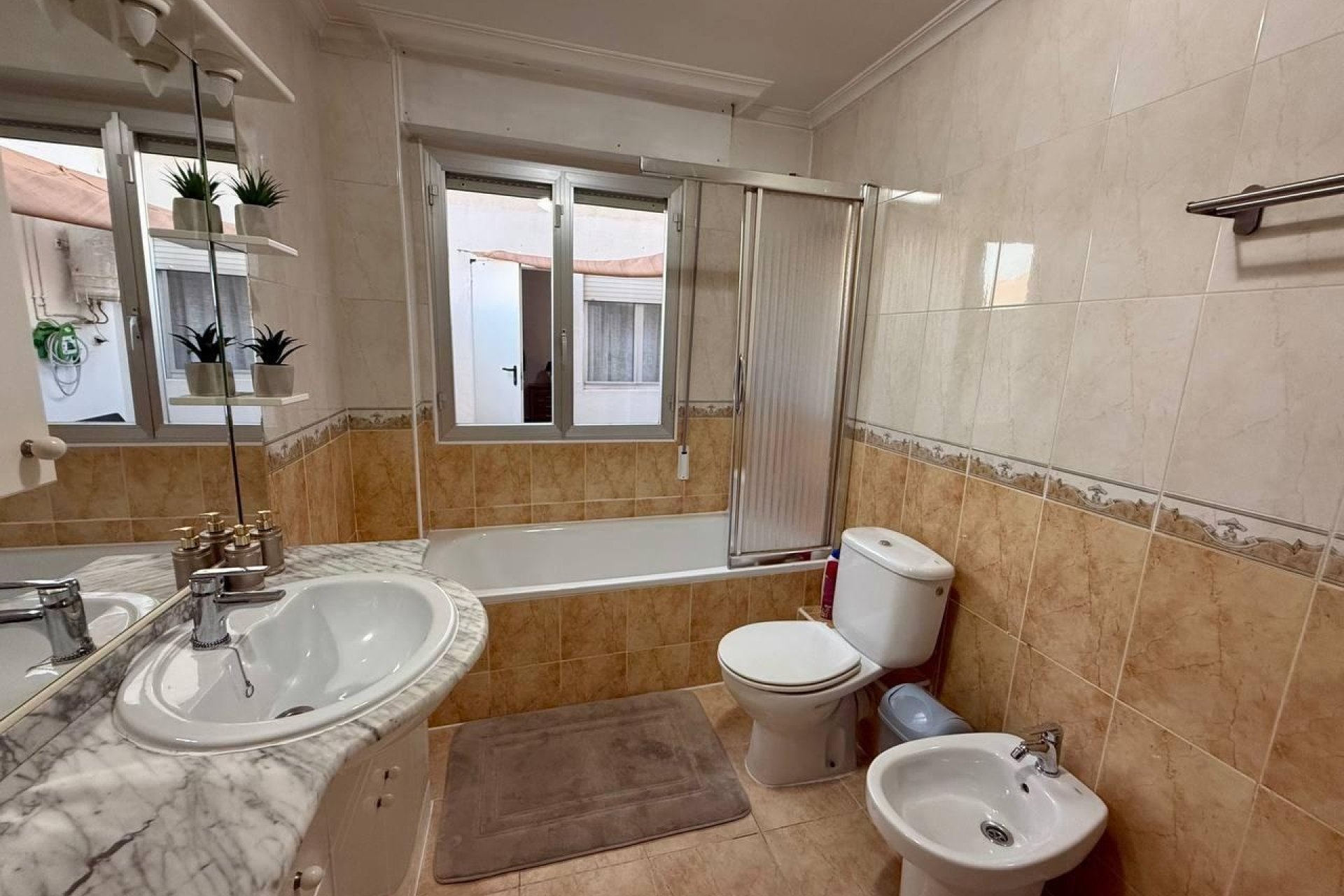 Herverkoop - Apartment -
Torrevieja - Playa del Cura