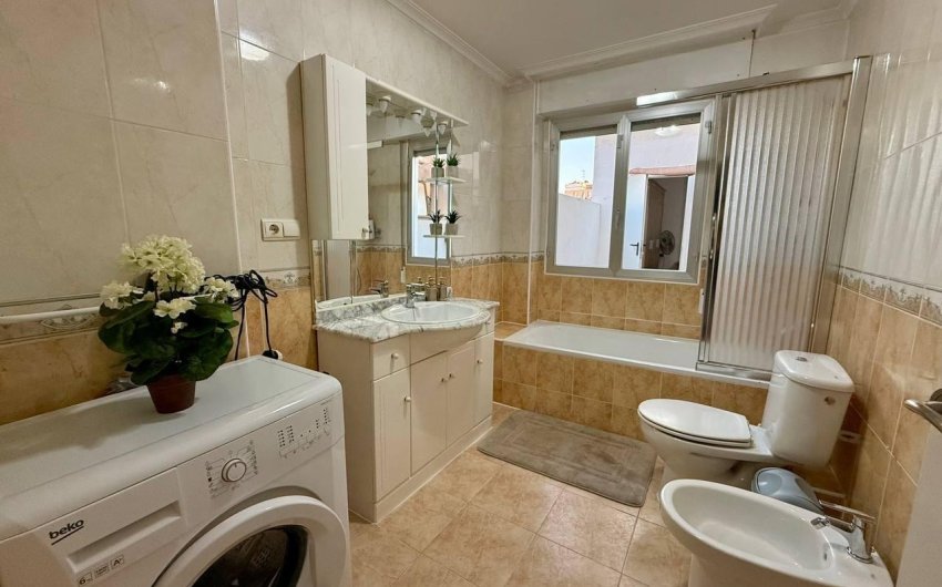 Herverkoop - Apartment -
Torrevieja - Playa del Cura
