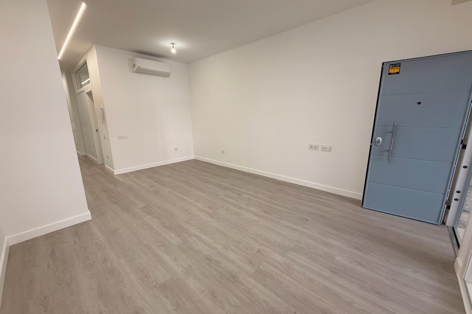 Herverkoop - Apartment -
Torrevieja - Playa del Cura