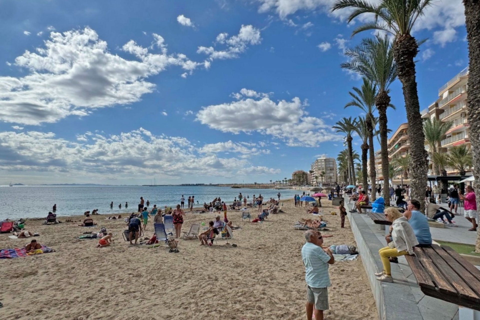 Herverkoop - Apartment -
Torrevieja - Playa del Cura