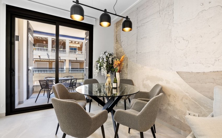 Herverkoop - Apartment -
Torrevieja - Playa del Cura