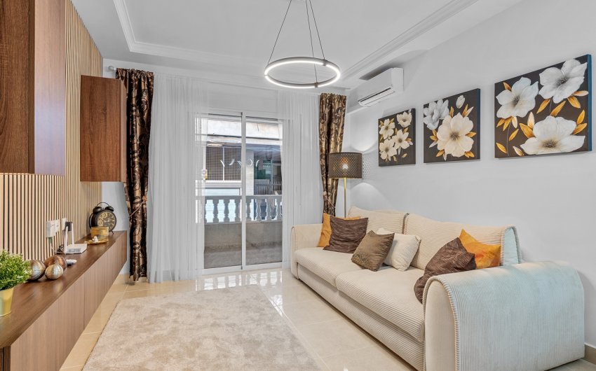 Herverkoop - Apartment -
Torrevieja - Playa del Cura