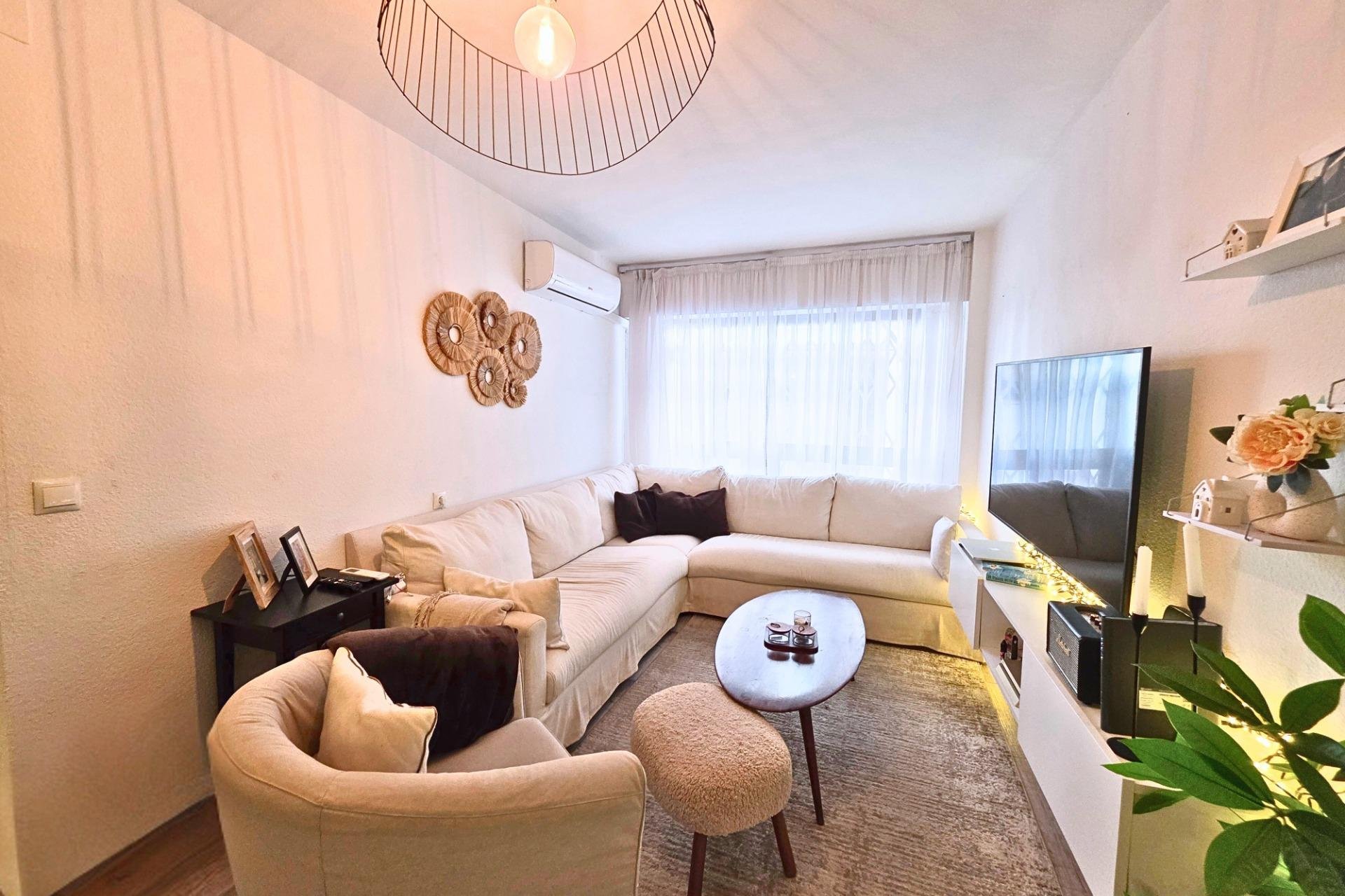 Herverkoop - Apartment -
Torrevieja - Playa del Cura