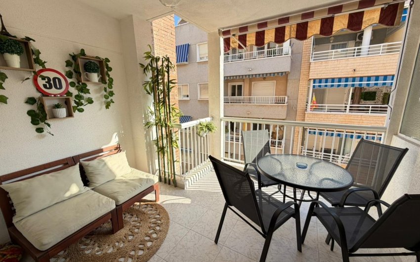 Herverkoop - Apartment -
Torrevieja - Playa del Cura
