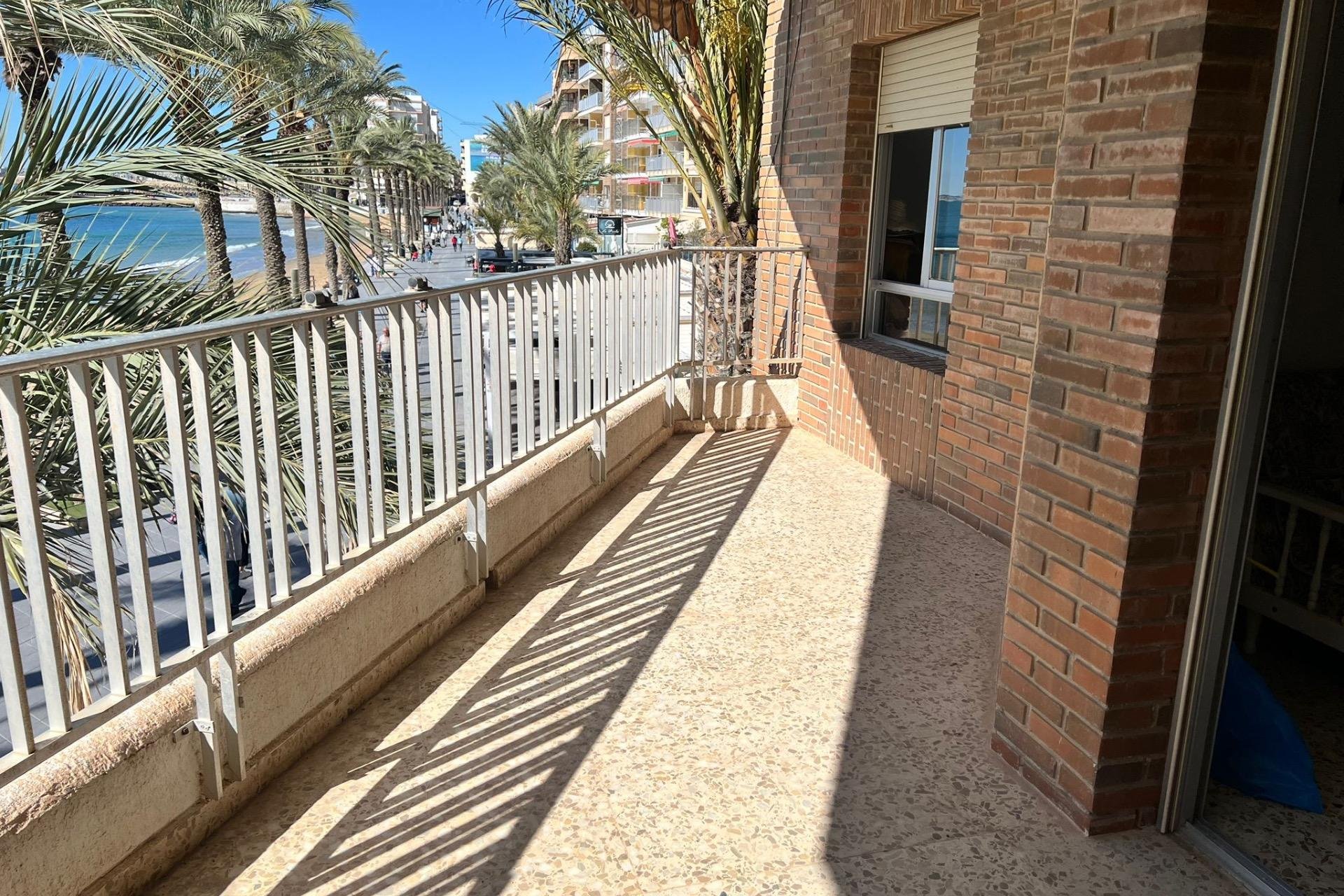 Herverkoop - Apartment -
Torrevieja - Playa del Cura