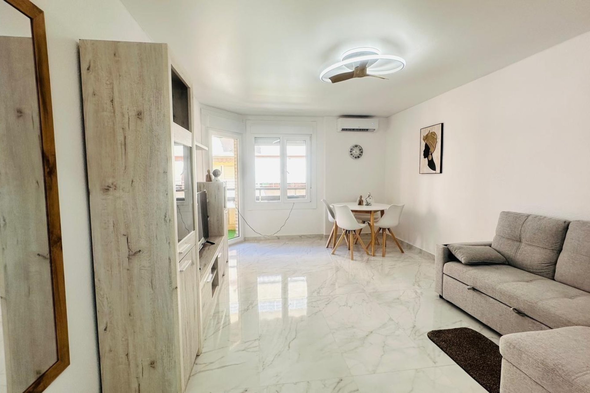 Herverkoop - Apartment -
Torrevieja - Playa del Cura