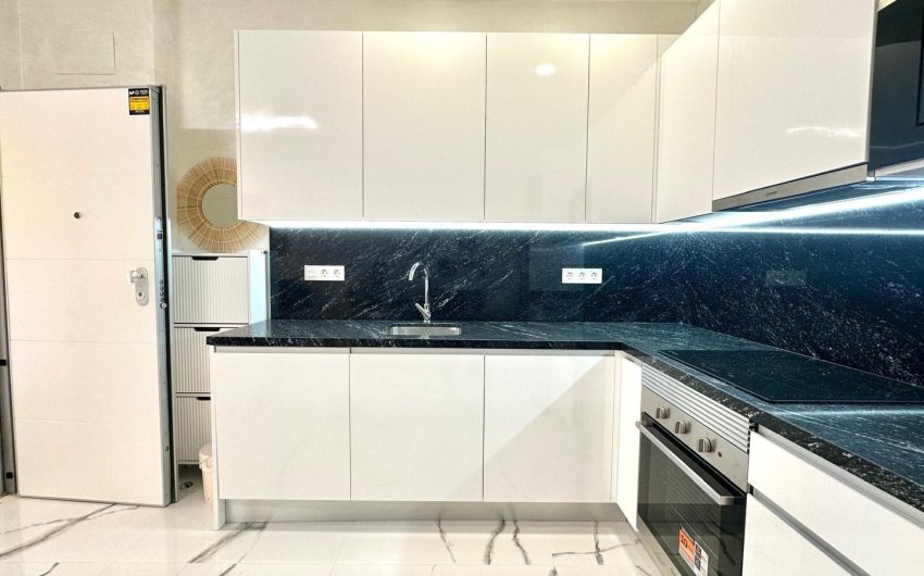 Herverkoop - Apartment -
Torrevieja - Playa del Cura