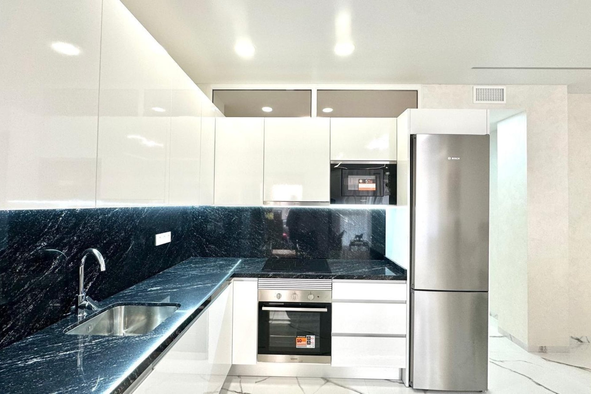 Herverkoop - Apartment -
Torrevieja - Playa del Cura