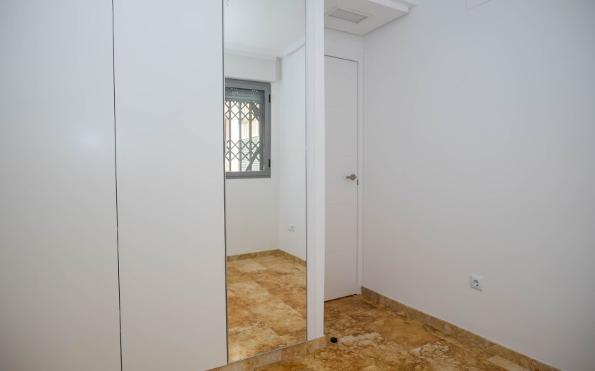 Herverkoop - Apartment -
Torrevieja - Playa del Cura