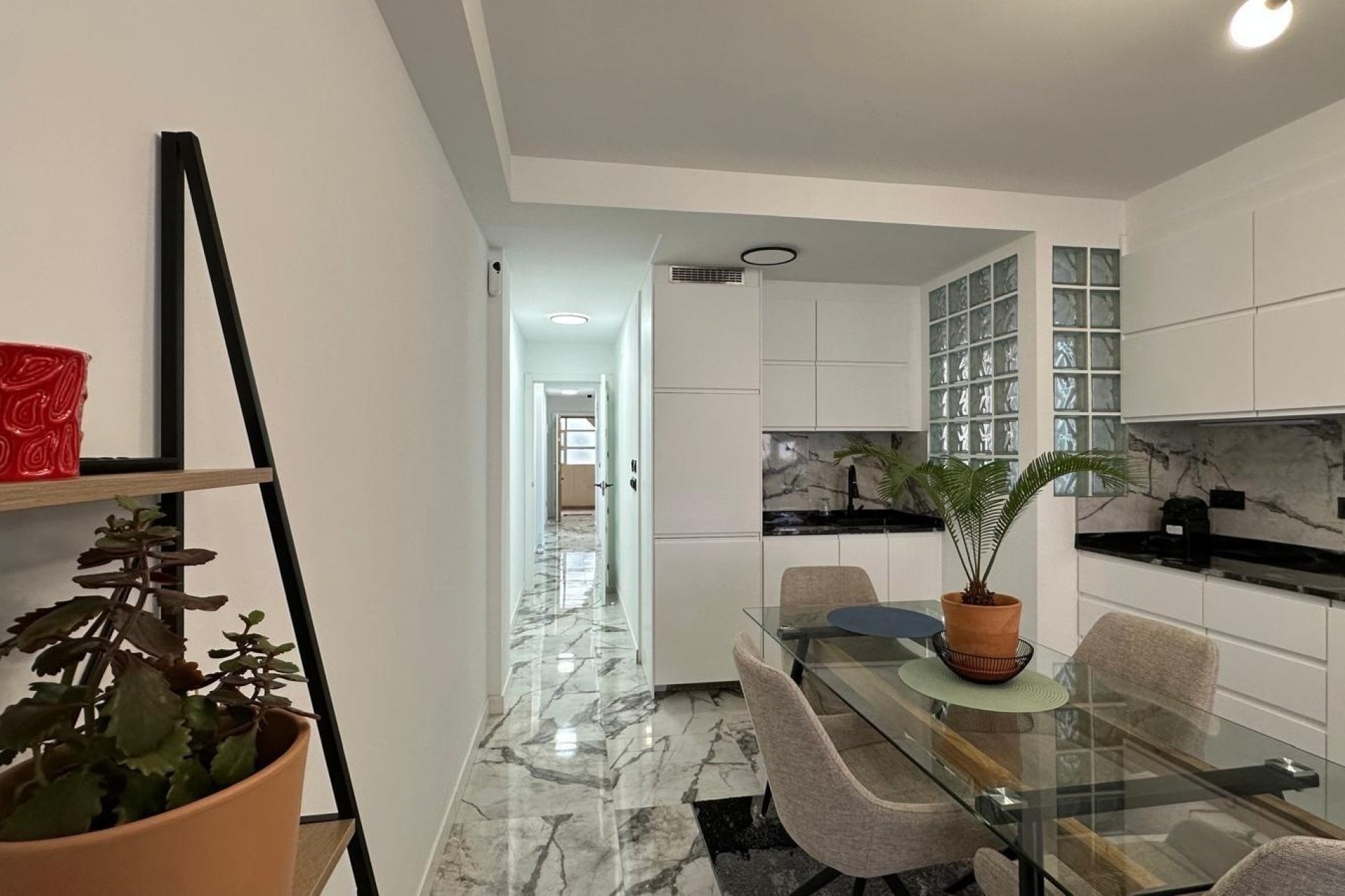 Herverkoop - Apartment -
Torrevieja - Playa del Cura