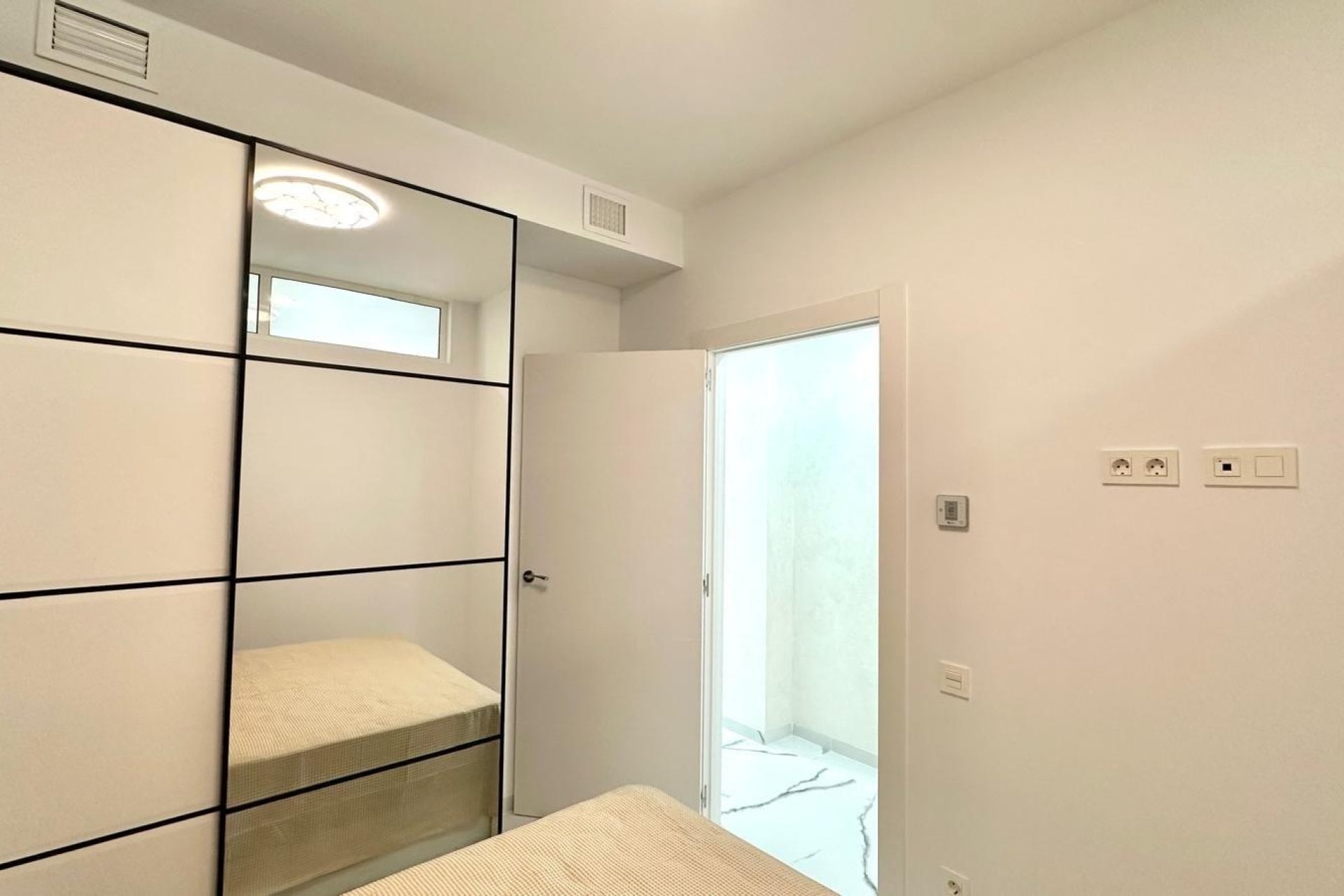 Herverkoop - Apartment -
Torrevieja - Playa del Cura