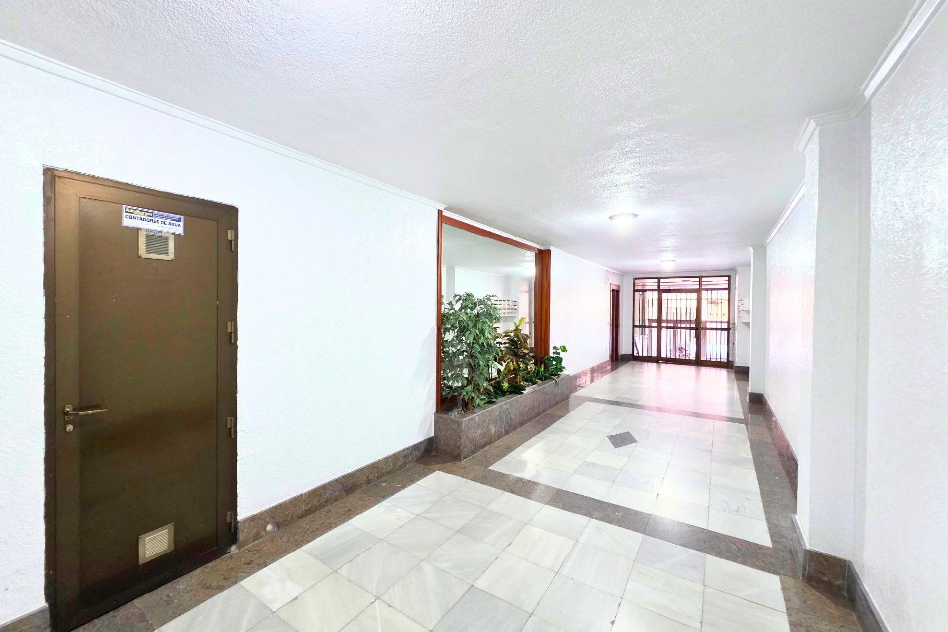 Herverkoop - Apartment -
Torrevieja - Playa del Cura