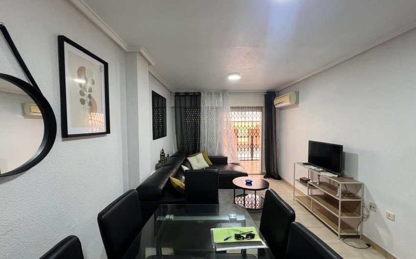 Herverkoop - Apartment -
Torrevieja - Playa del Cura