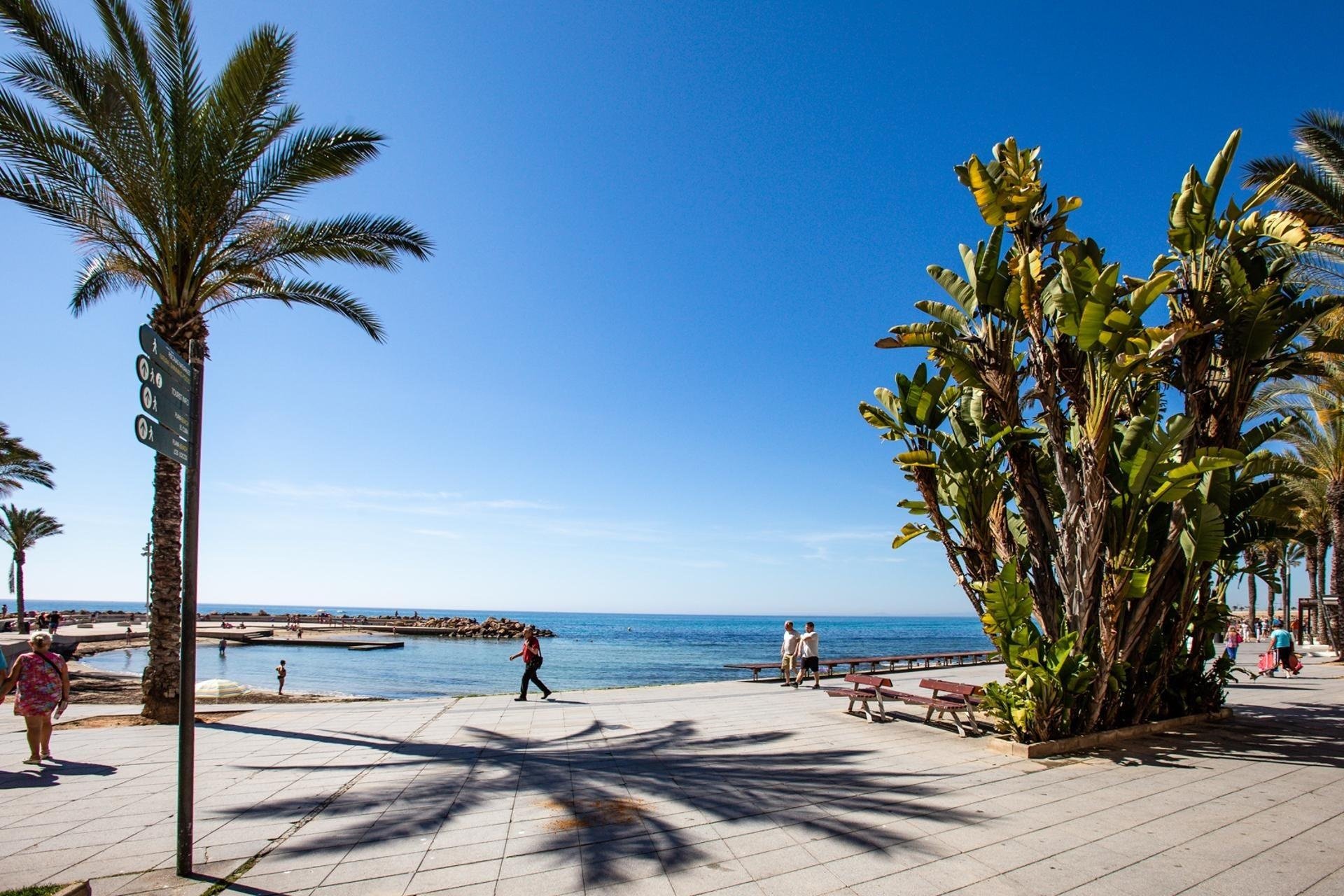 Herverkoop - Apartment -
Torrevieja - Playa del Cura