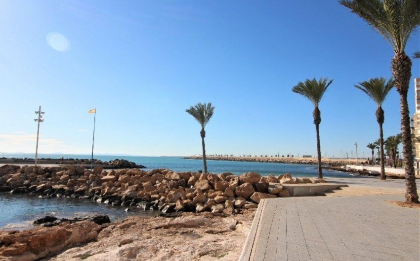 Herverkoop - Apartment -
Torrevieja - Playa del Cura