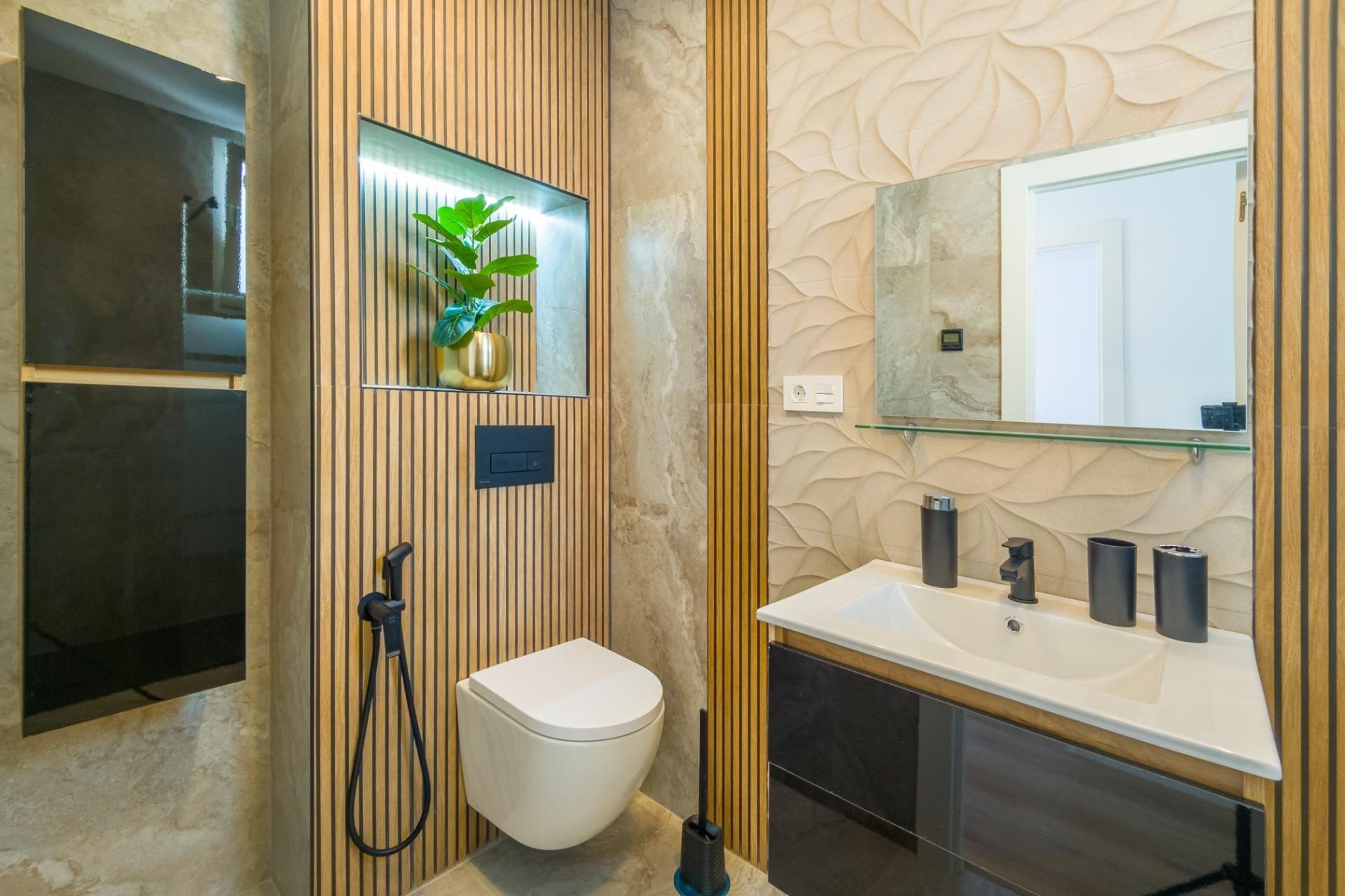 Herverkoop - Apartment -
Torrevieja - Playa del Cura