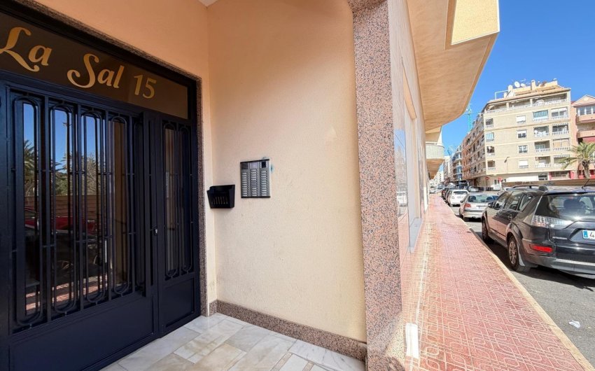 Herverkoop - Apartment -
Torrevieja - Playa del Cura