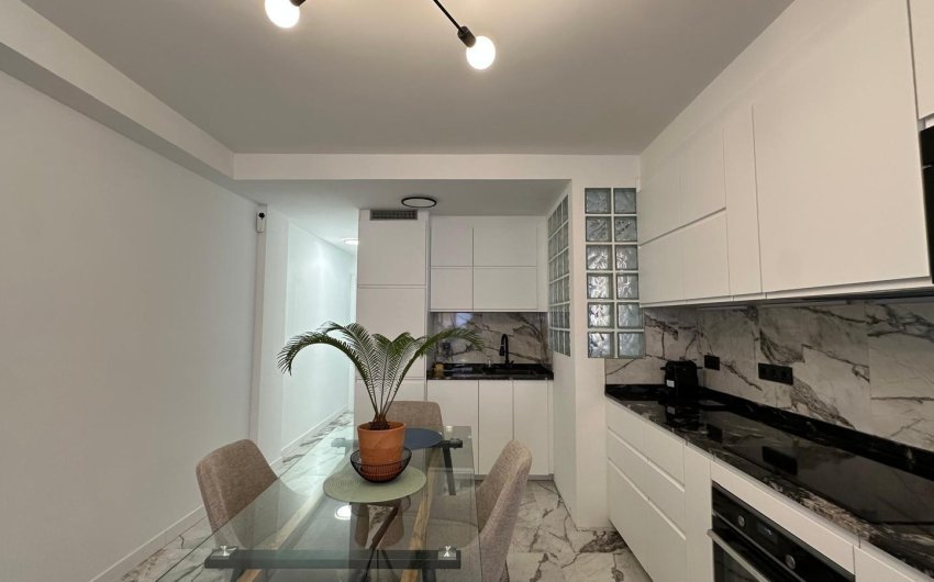 Herverkoop - Apartment -
Torrevieja - Playa del Cura